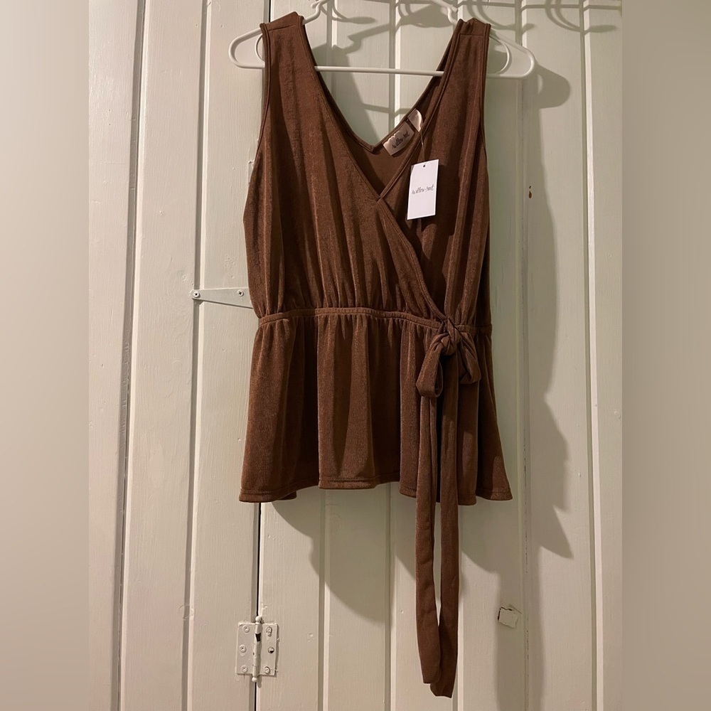 Willow Root sleeveless blouse-large NWT